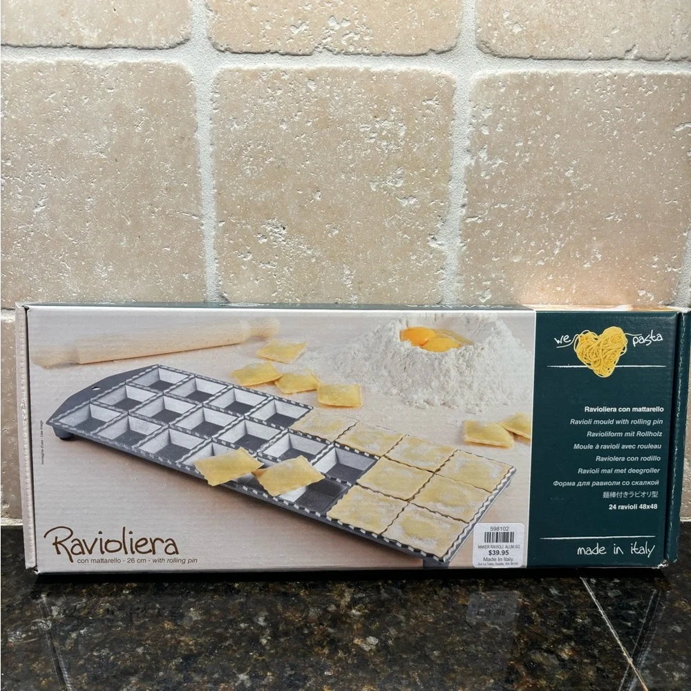 NWT Sur La Table Pasta making set